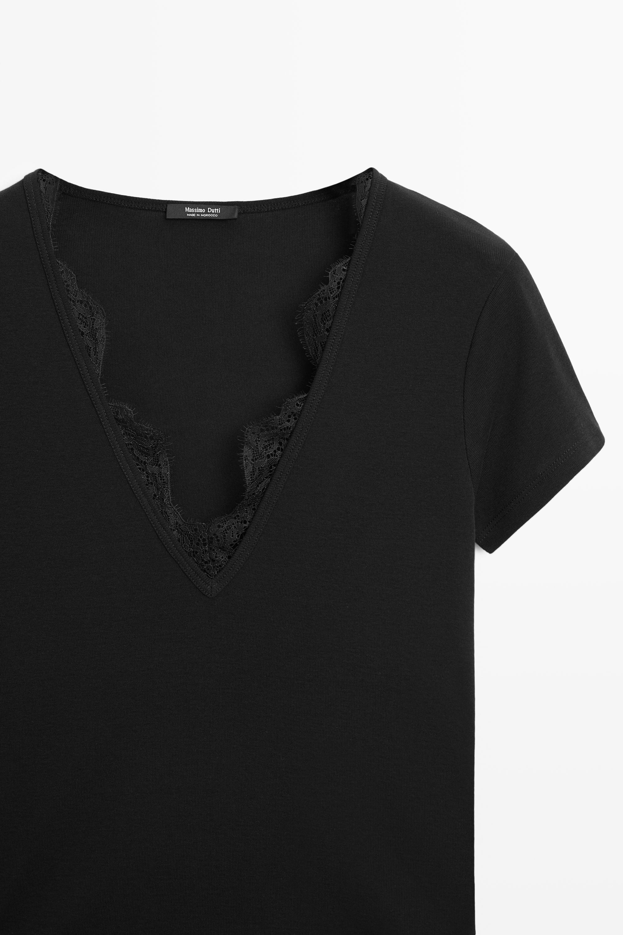 V-neck T-shirt with lace detail